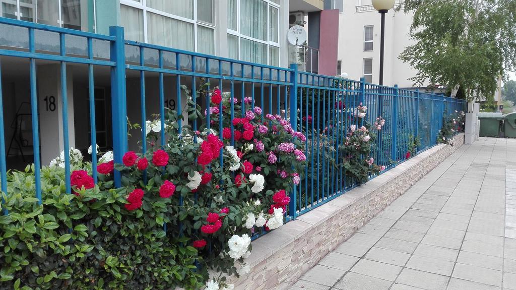 Sun City Apartments Sunny Beach Esterno foto